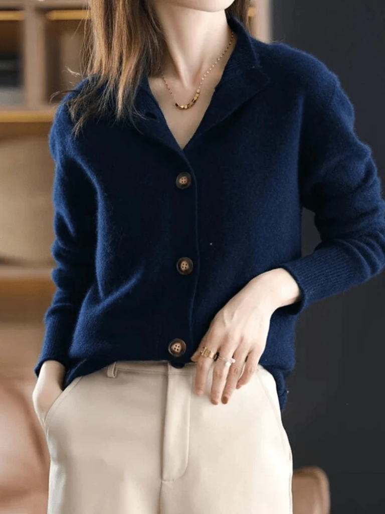 Women's Relaxed Knit Button Down Cardigan