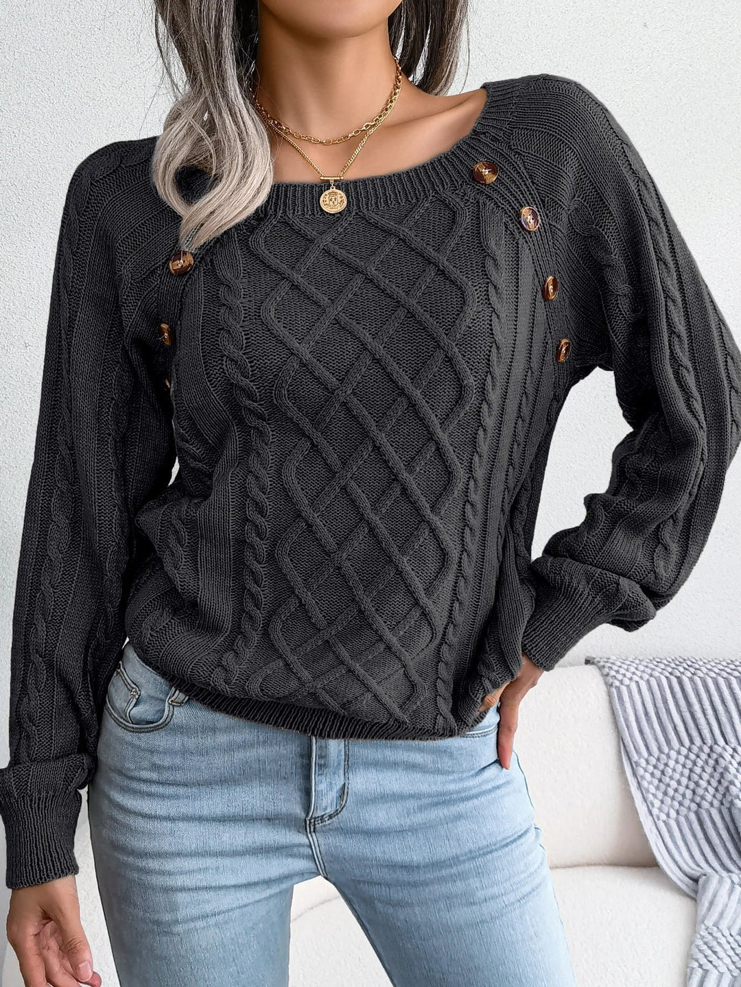 Women's Refined Cable Knit Jumper with Crew Neck