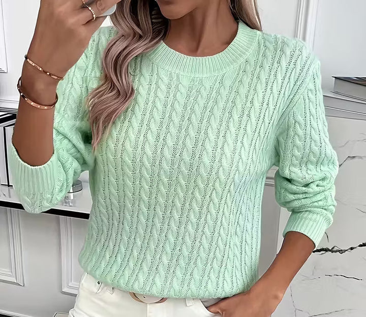 Women's Relaxed Cable Knit Crew Neck Jumper
