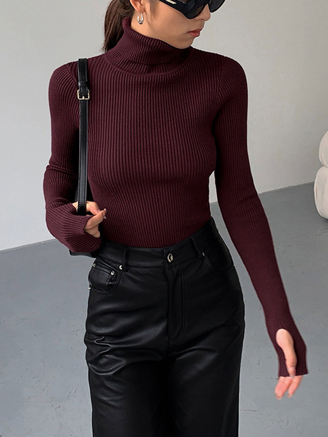 Women's Modern Ribbed Knit Turtleneck Jumper